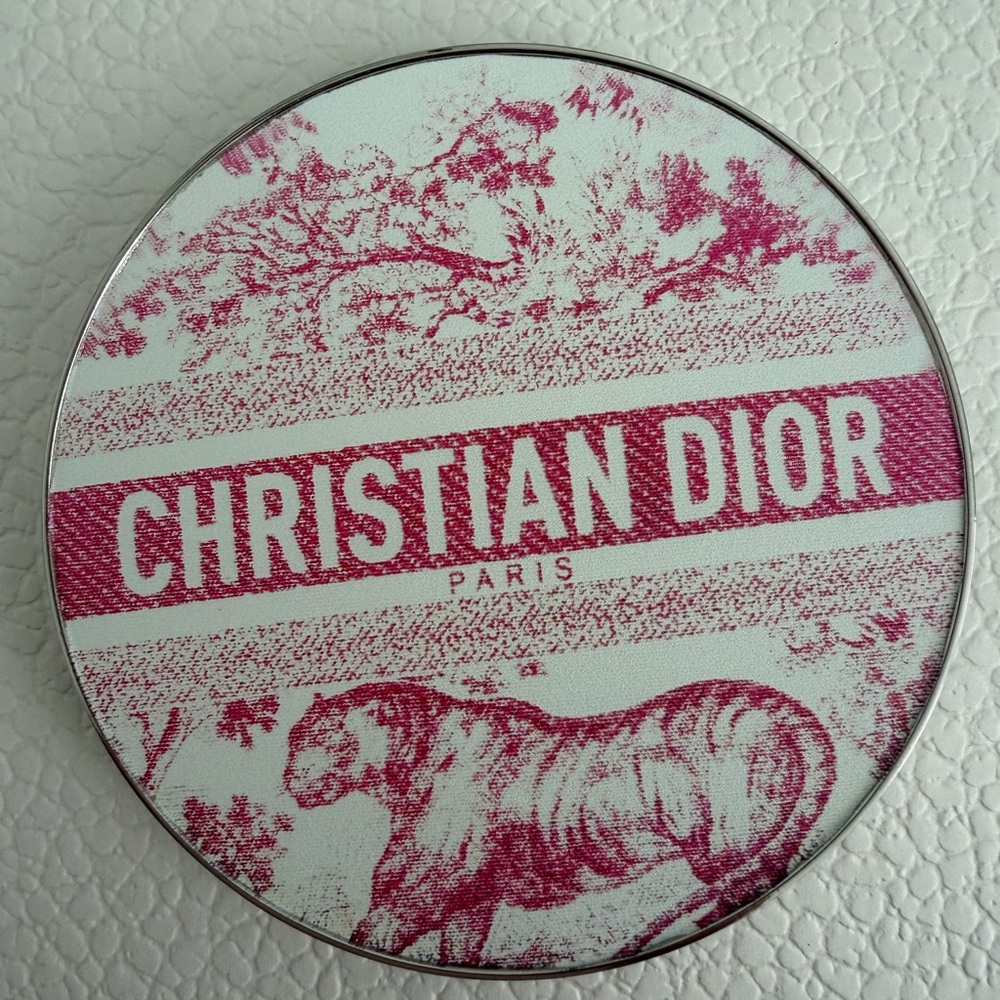 Christian Dior Pink Tiger
Double-Sided Compact Mirror
NIB Limited Edition Beauty